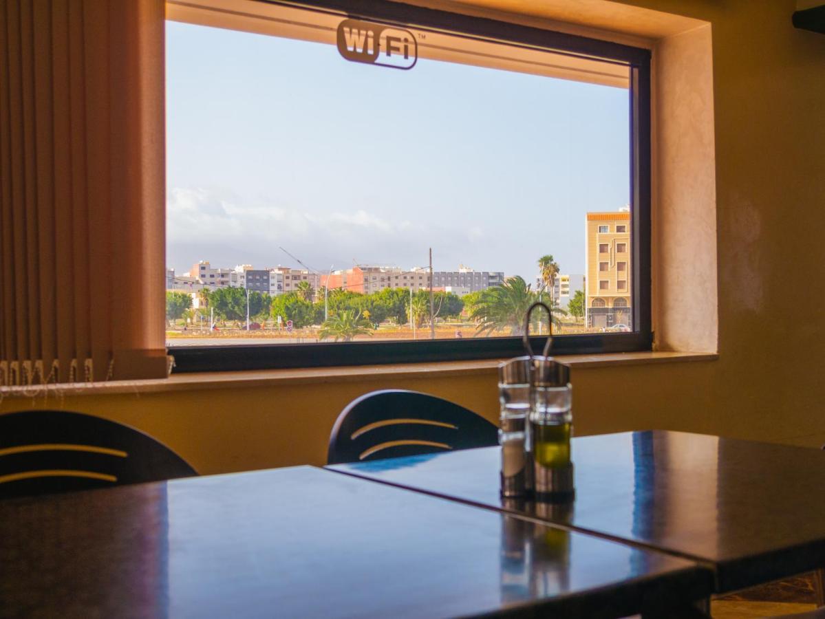 Hotel L'Aeroport Nador Buitenkant foto